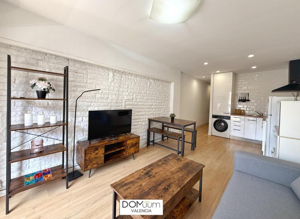 DOMuum Holidays - VALENCIA Studio, Salou