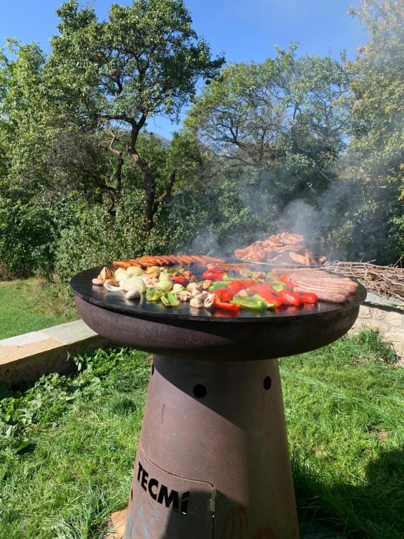 Ancienne ferme rénovée 8 pers, calme, confort, vue montagne et jardin - 2