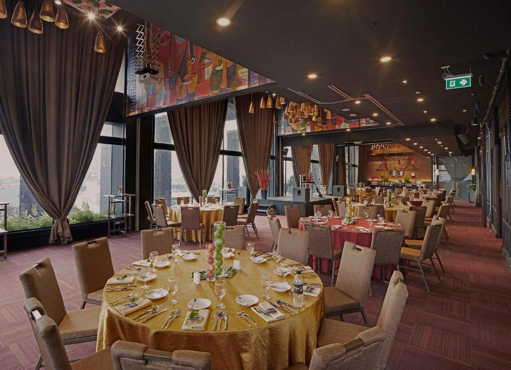 Banquet hall