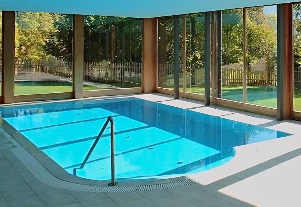 Luxury Apartment, Panoramic Mountain Views, 5 Star Spa Facilities - 3 Bedroom - 2