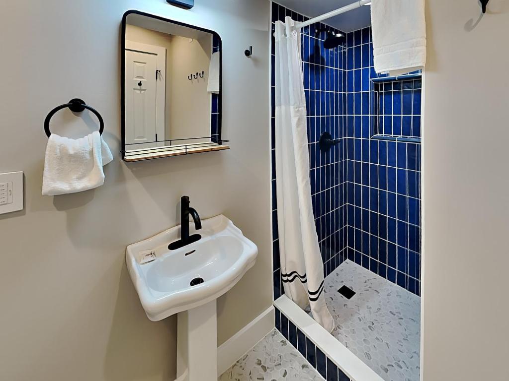 Alpine Cove, Swanton