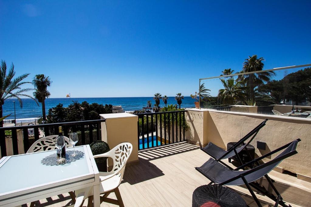 Sea front Studio in Marbella, Marbella