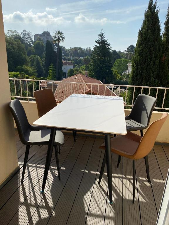 Appartement moderne avec vue mer à Cannes - 4