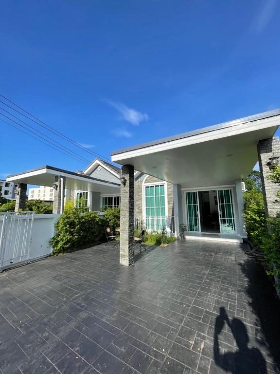 บ้านพักขอนแก่น บ้านมั่งมี ใจกลางเมือง, Ban Chek