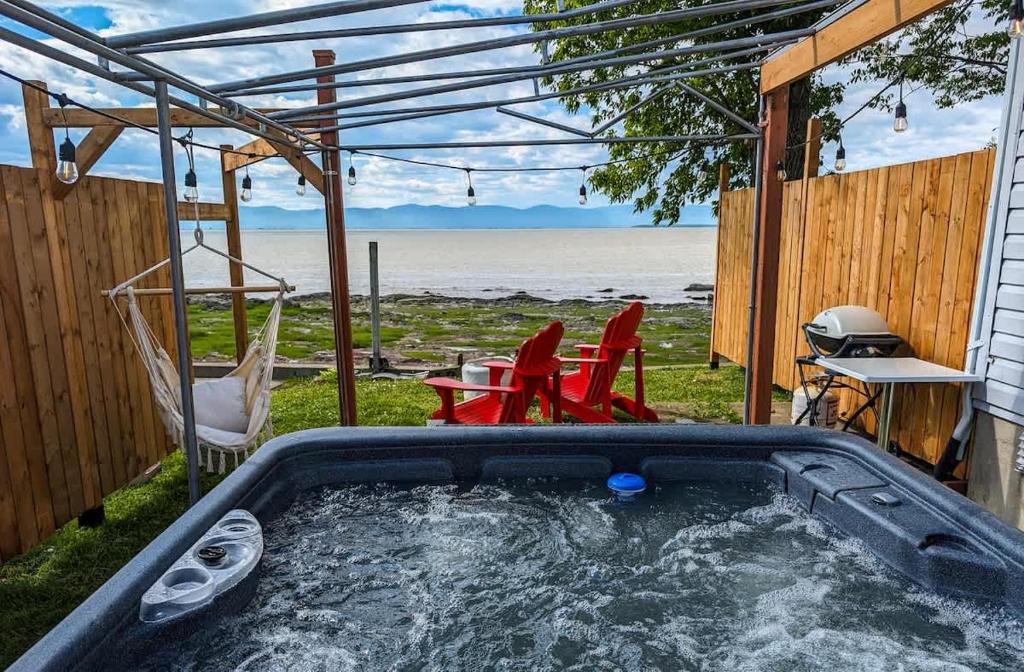 Chalet #10 - Spa & Fireplace, Cap-Saint-Ignace