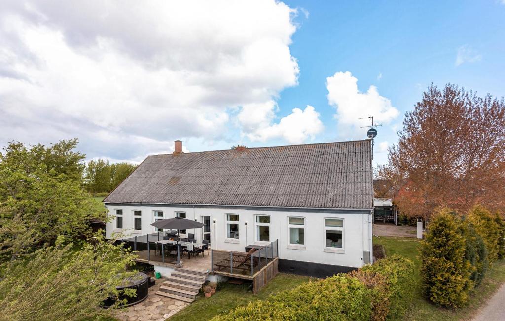 Pet Friendly Home In Nexø With Wifi, Neksø