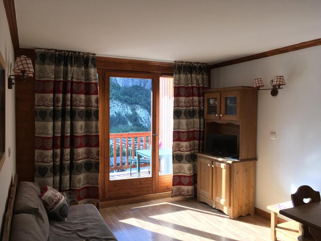 2 pièces 3* sud, 4 pers, balcon, parking privé - FR-1-263-454 - 4