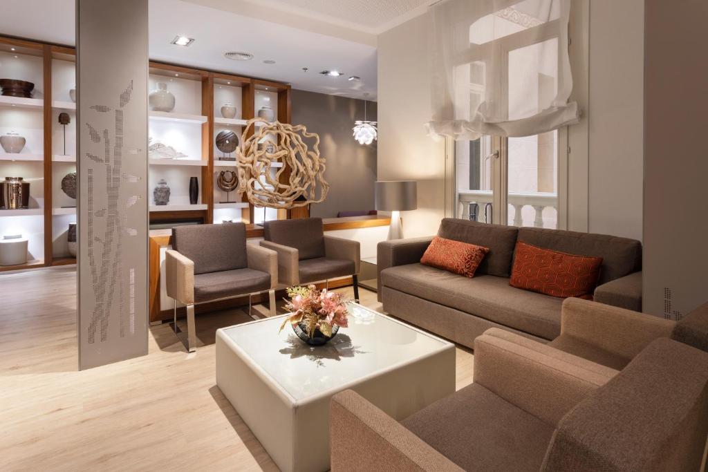Catalonia Atocha — Hotel rooms in Madrid, Community of Madrid