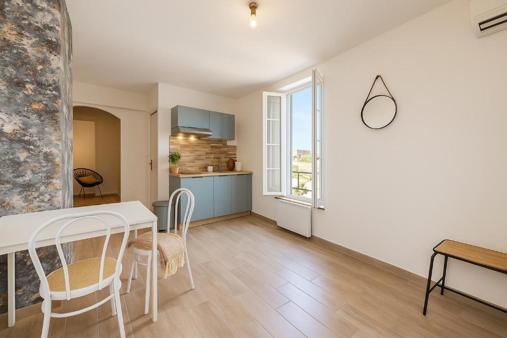 Studio Proche Centre - Lit Queen, Café Offert ! - 4