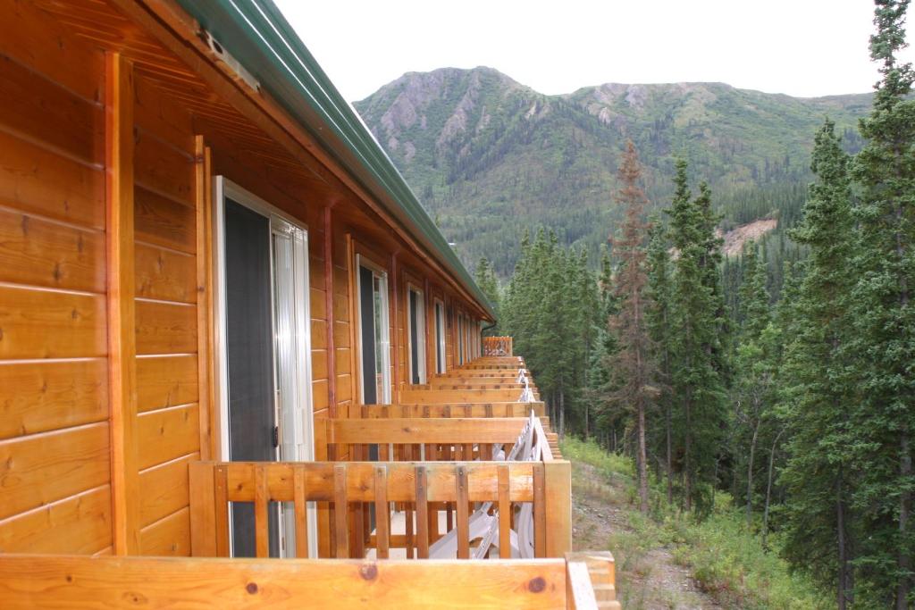 Denali Grizzly Bear Resort photo