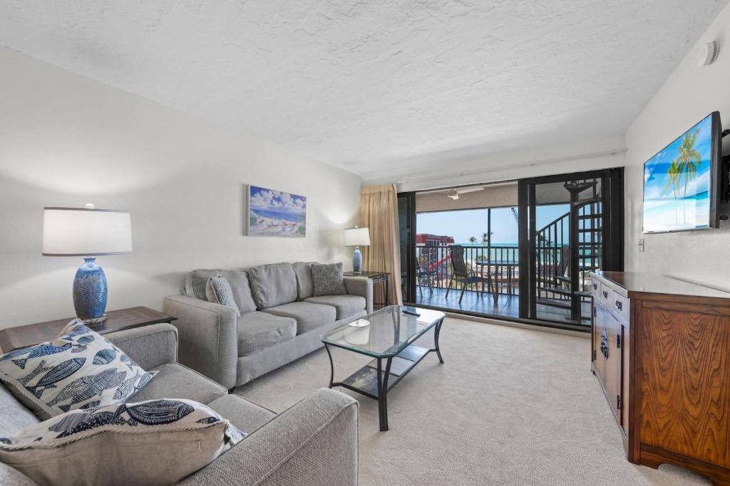 Pointe Santo C42, Sanibel