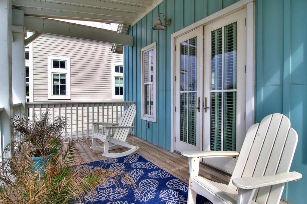 A Wave From It All 252 BE, Port Aransas