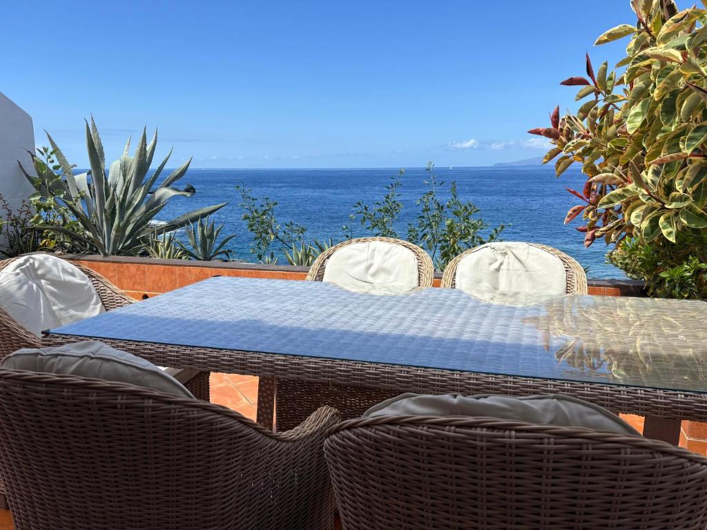 Exclusive frontline one bedroom apartment - 1