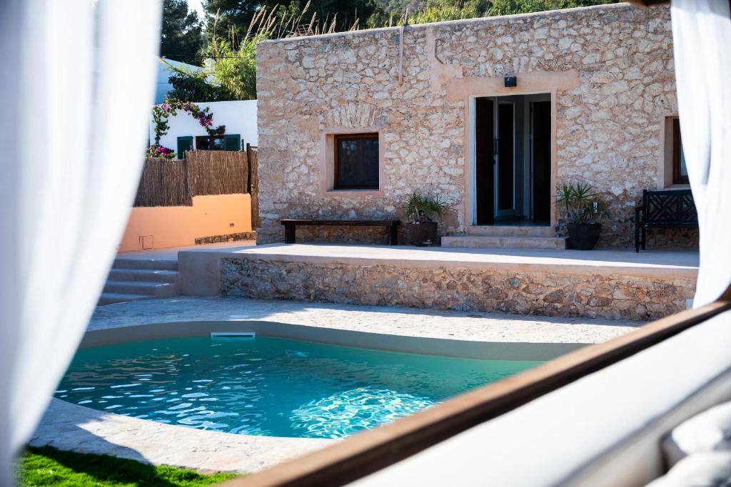 Can Calyssa Luxury Villa Near City Center - 3