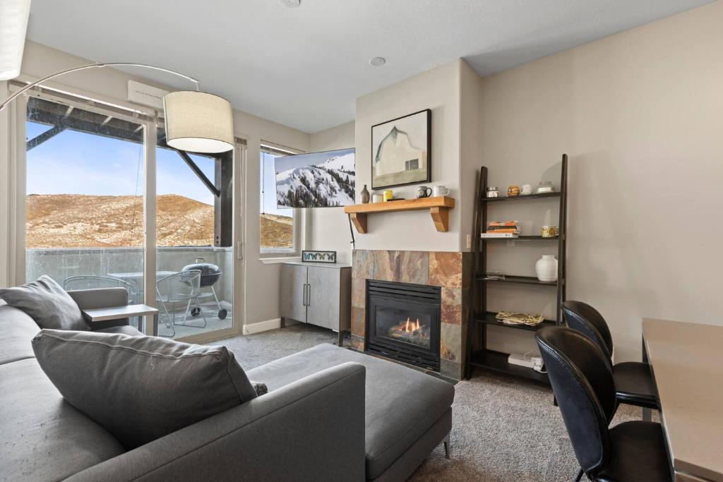 Crestview A104, Park City