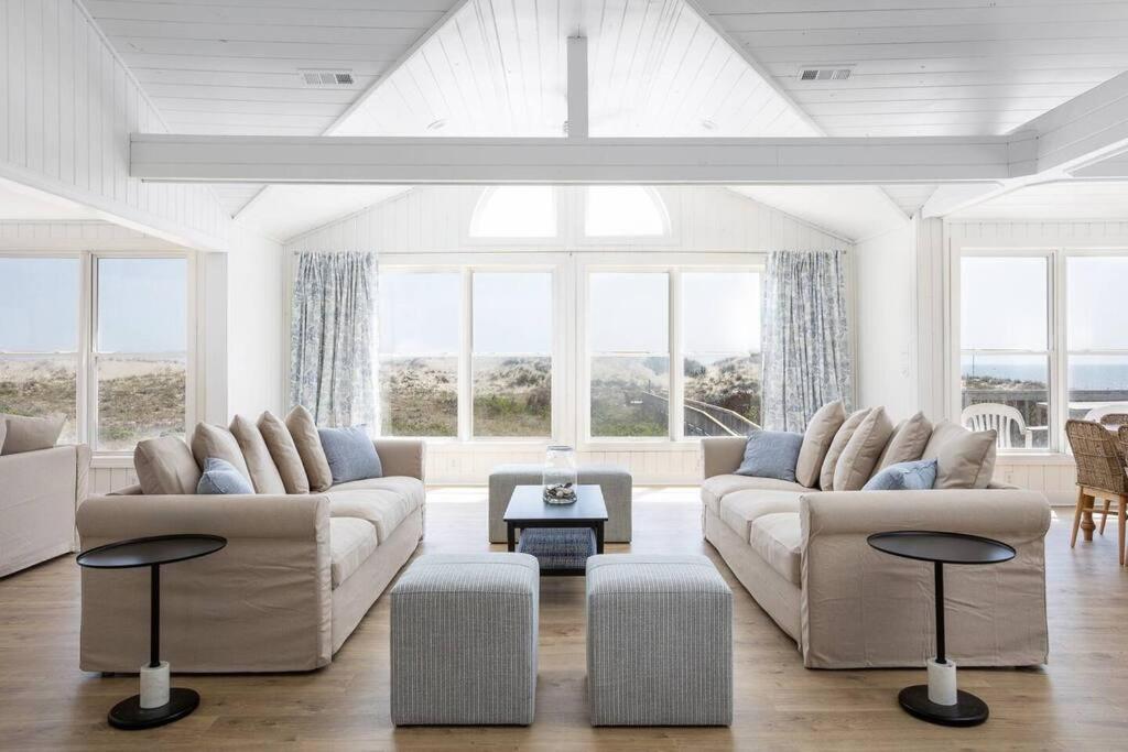 Oceanfront with Private Beach Access & Wild Horses, Knotts Island