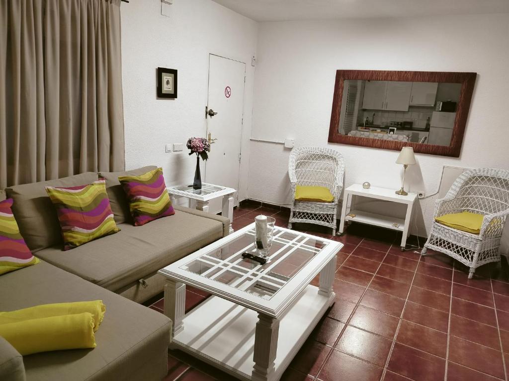 Fantástico apartamento con piscina comunitaria junto al mar en Málaga, Malaga