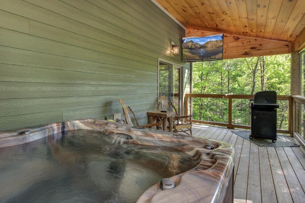 Bobcat Den chalet, Gatlinburg