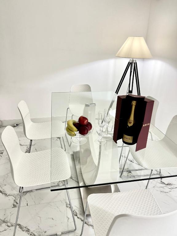 Sea View Penthouse, Monaco Border, Private Parking - 2
