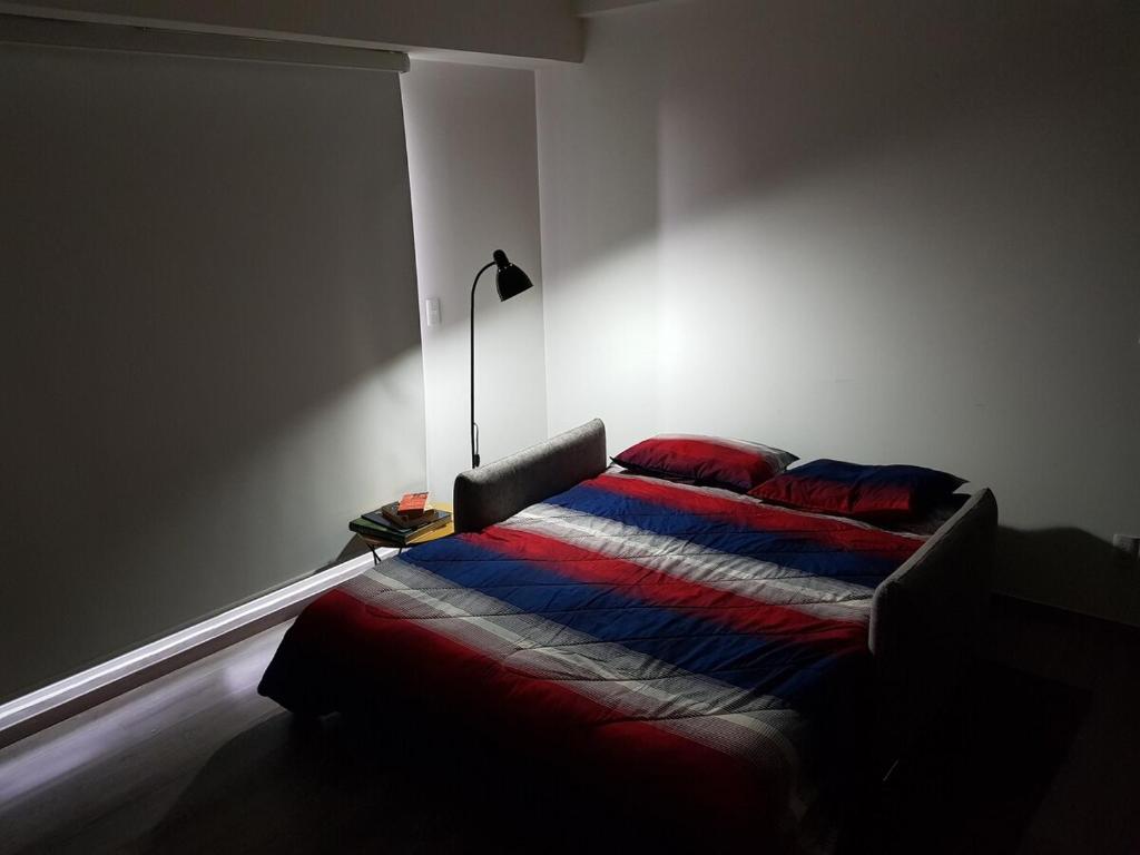 Centrally located loft with amazing views of volcanoes - 5