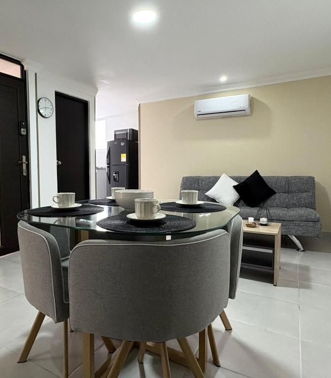 Apartamento en cali, barrio ciudad jardin - 1