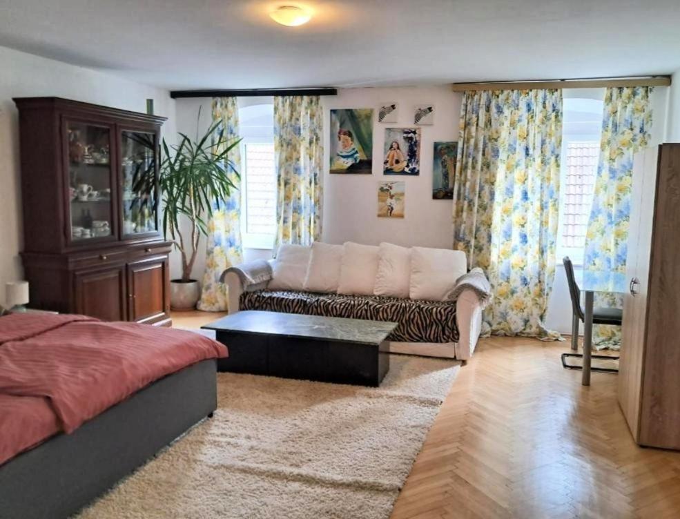 Apartment Julia self-checkin, Weißkirchen in Steiermark