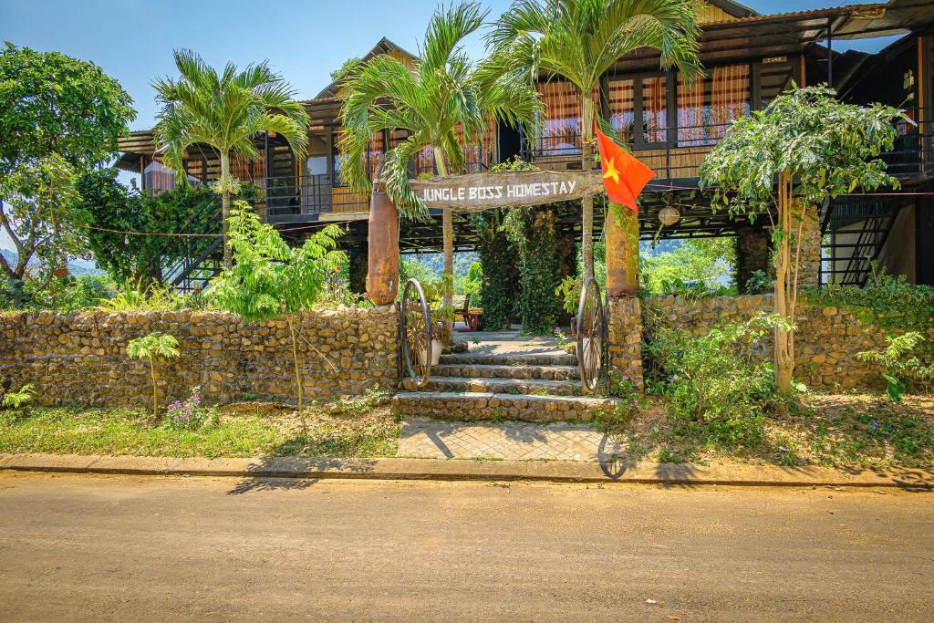 Jungle Boss Homestay