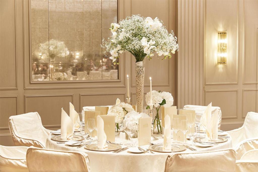 غرفة الاجتماعات/الاحتفالات