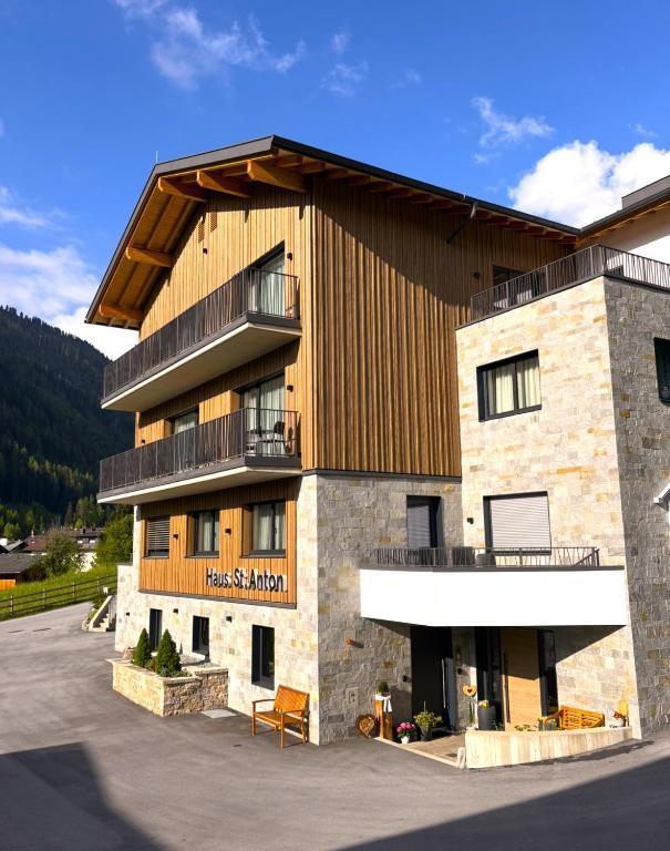 Haus St Anton - SKI IN-SKI OUT - 5