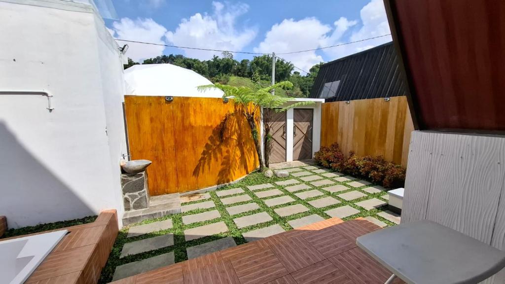 Himalaya 2 &#8211; Private Triangle