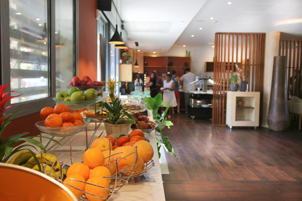 Essen und Erfrischungen