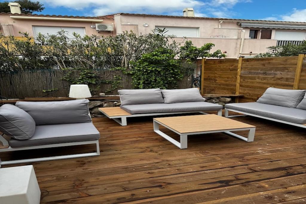 Furnished 2-room apartment with terrace - 4