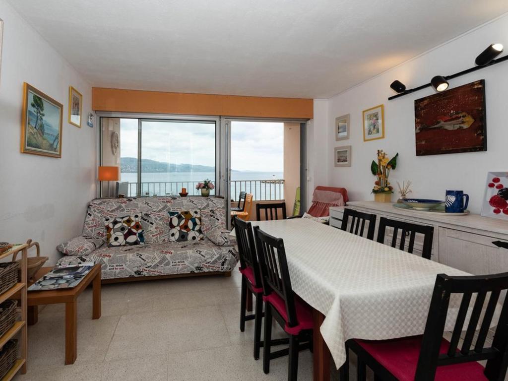 T3 6 pers. à Bormes, vue mer, parking, clim - FR-1-803-84 - 1