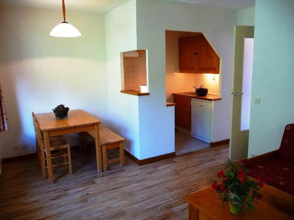 Appartement skis aux pieds, 4 couchages, balcon, wifi inclus - FR-1-513-66 - 1