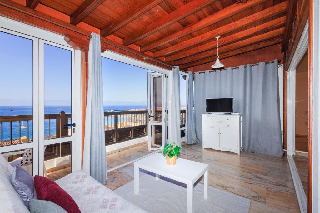 Apartment in Los Cristianos- Morales 4A, Arona