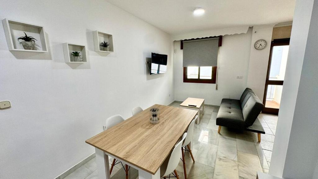 Sin coche Tren Playa Relax Todo a mano, Fuengirola