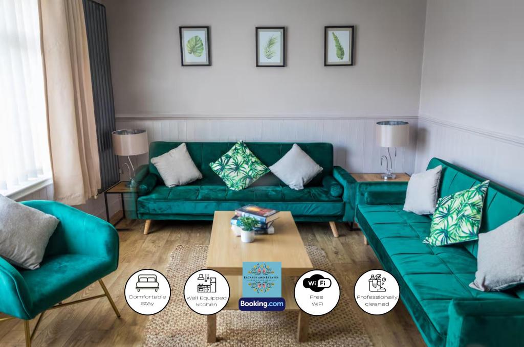 3BR Detached House By Escape & Estates Short Lets & Serviced Accommodation Keldy Cl With Garden, Tettenhall