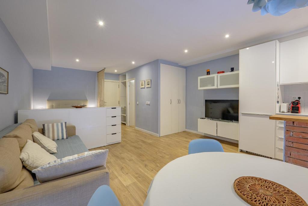 AO-4 CALELLA DE PALAFRUGELL 2 PAX - 2