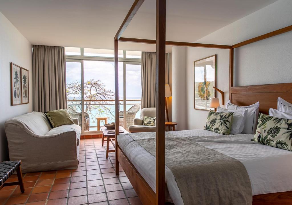 Double Room Balcony with Sea View