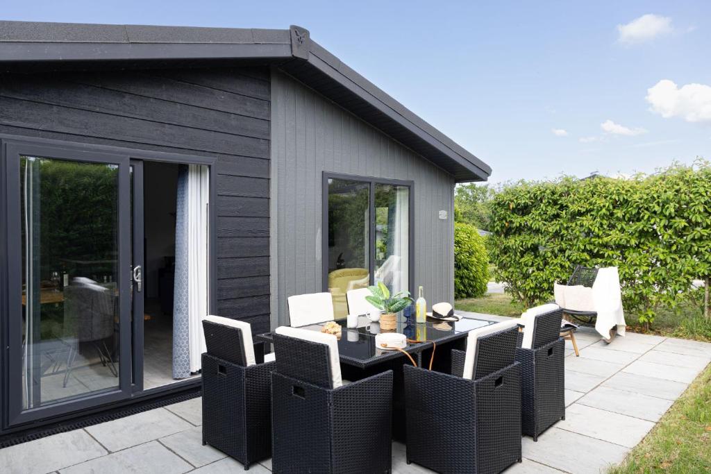 Bluebell Lodge, 29 Roadford Lake Lodges, Lifton