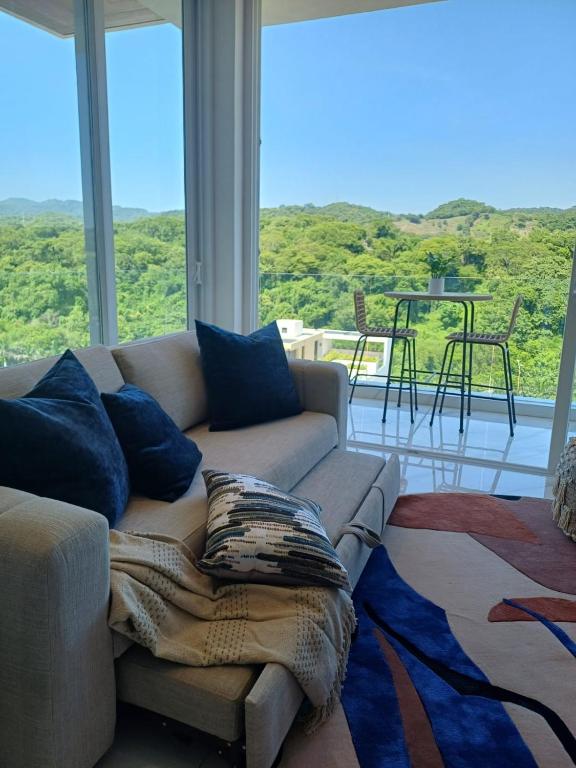 Cozy Beachfront PH Getaway - 2