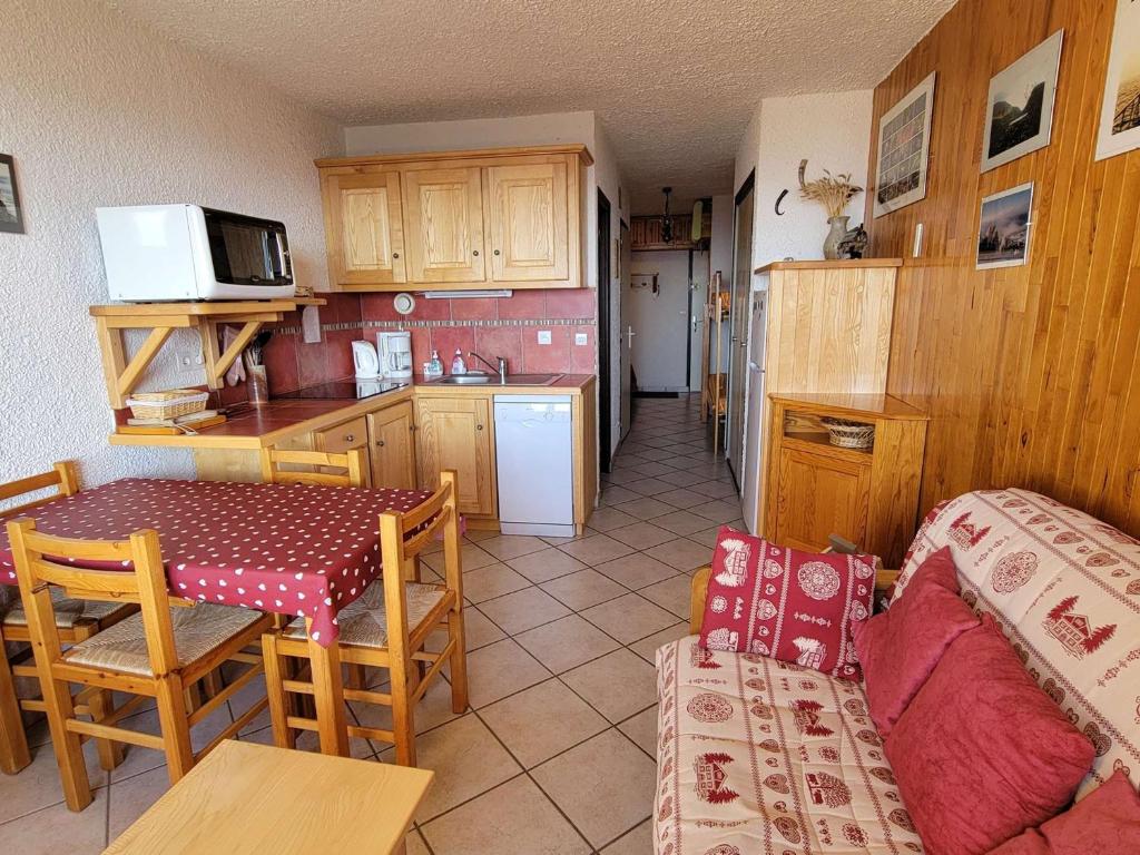 Studio Montagne 4 Pers. avec Balcon à Saint-Michel-de-Chaillol - FR-1-393-142 - 1