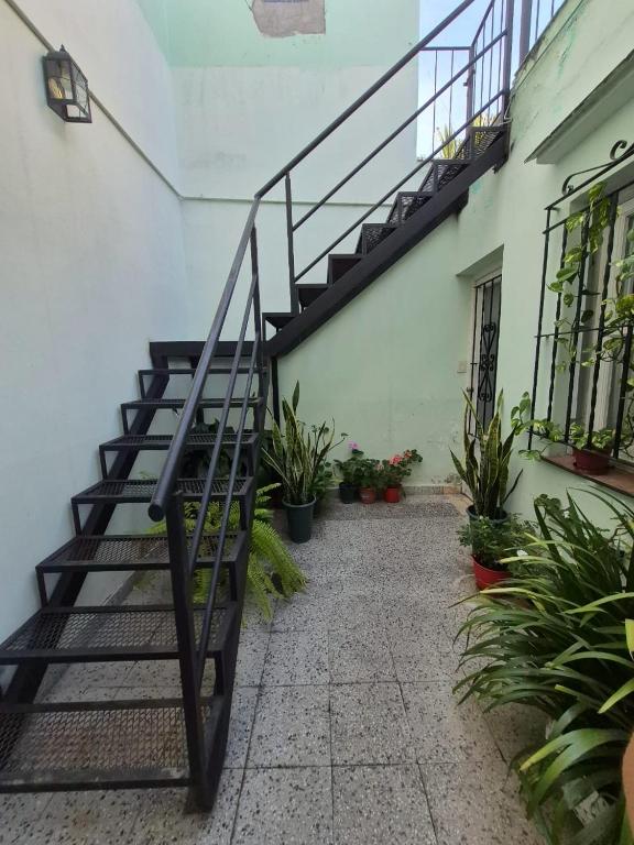 Caseros Monoambiente - 1