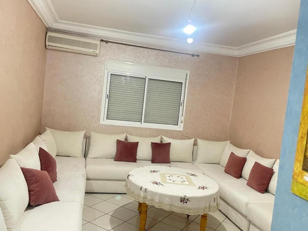 Mixta Apparemment, Martil