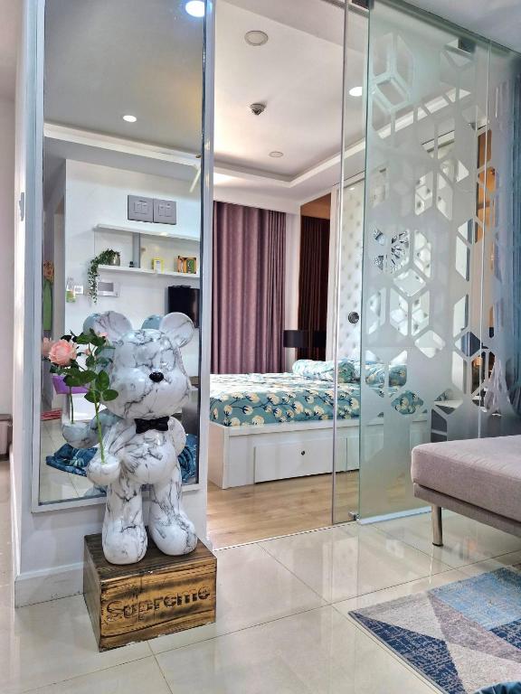 Linda Apartment-ICON56-District4-3mins to center dtrc1- INFINITY POOL- AWESOME ROOFTOP 호텔 이미지 1