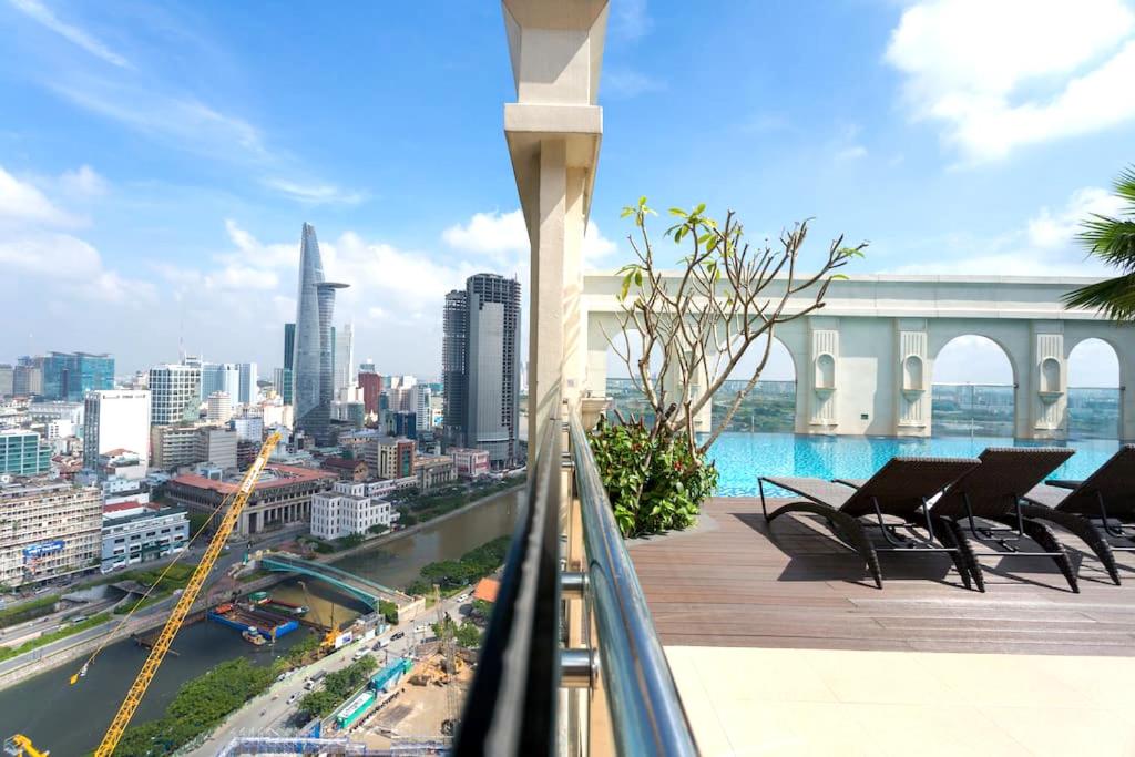 Linda Apartment-ICON56-District4-3mins to center dtrc1- INFINITY POOL- AWESOME ROOFTOP 호텔 이미지 1