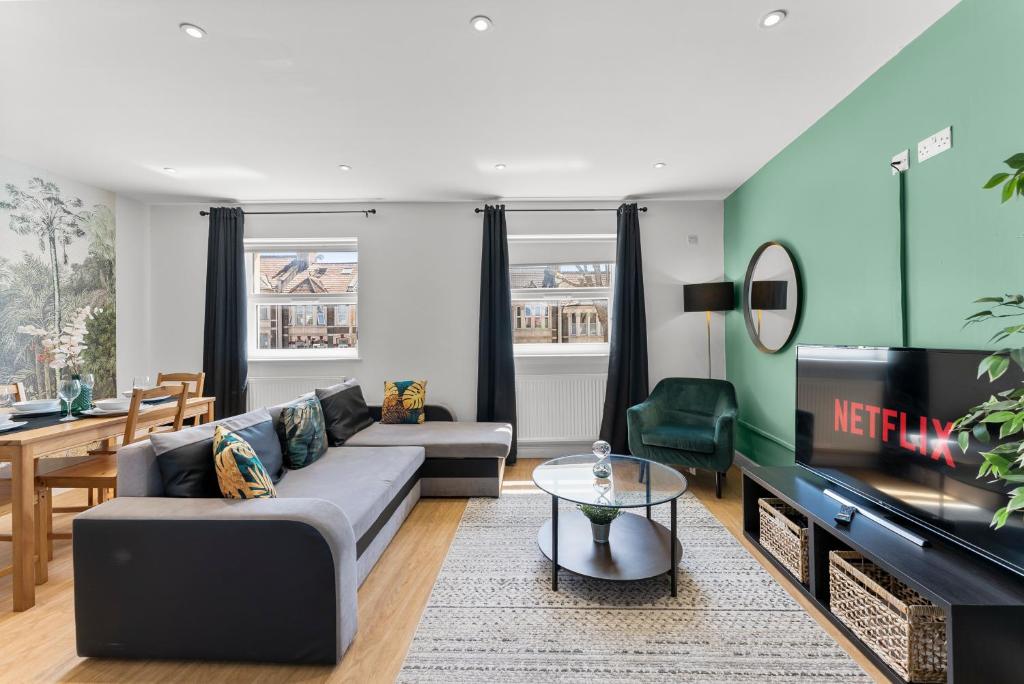 Spacious Apartment - Parking & WIFI, Bristol