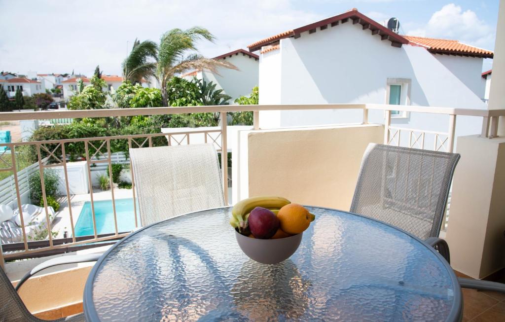 Pavilion Apt Cozy 2BR by Elysio, Paralimni