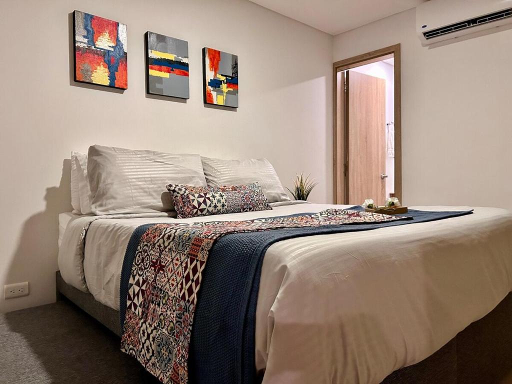 AKU Cartagena is 5 minutes away from the historic center - 5