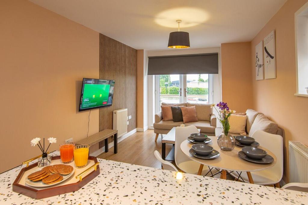 The Monument Apartment, 2 Bedrooms, 2 Bathrooms, Private Balcony, Open Plan kitchen, Recently Renovated, Code-Access Development, Free Multi Car Park, Ideal Location, Oxford